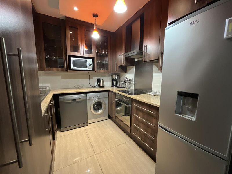 Modern 3 bedroom property for sale in Vaalpark, popular complex, with easy river access and close to - Photo 4