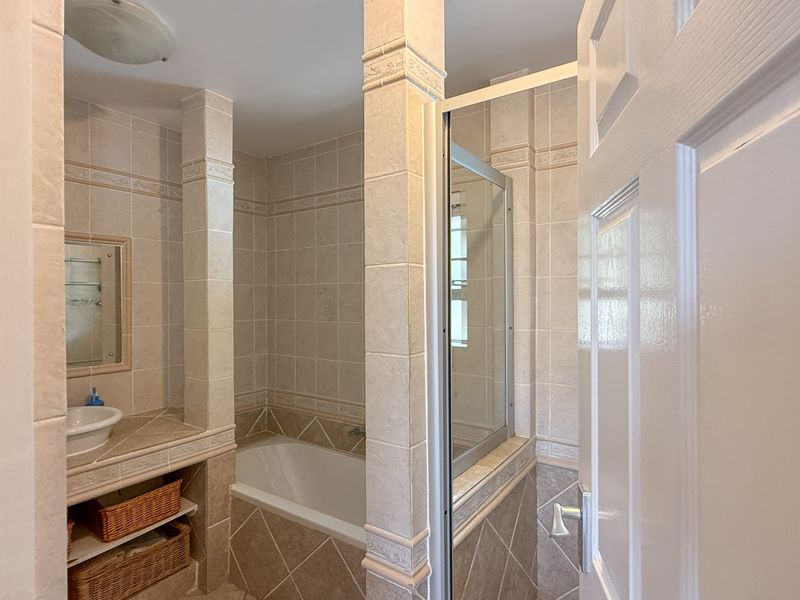 Exquisite Beachfront Living in Sheffield Beach – 3-Bedroom Home with Flatlet and Direct Beach Access - Photo 8