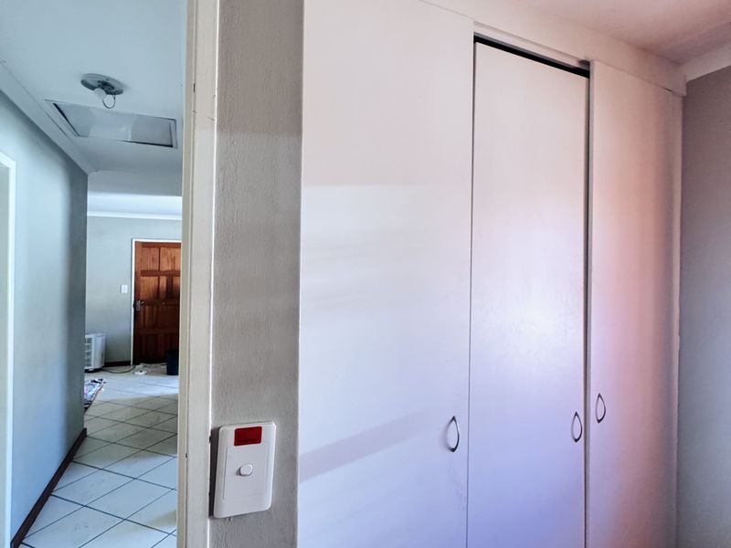 Sole Mandate! Spacious 3-Bedroom Home with Big Yard, Carport and Safe Location - Photo 4