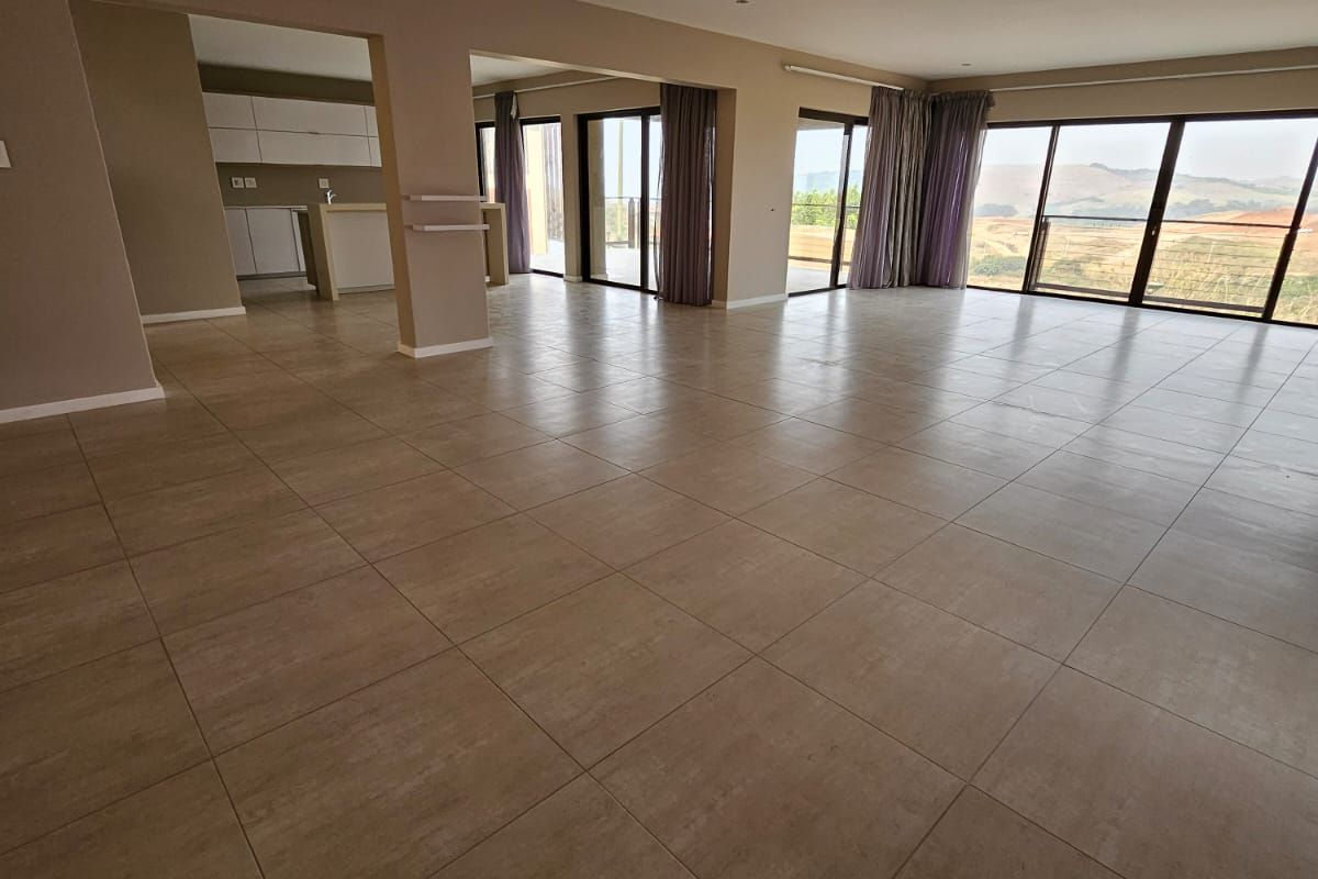 Stunning 4-Bedroom Townhouse in Zimbali Estate – R5,995,000 - Photo 5