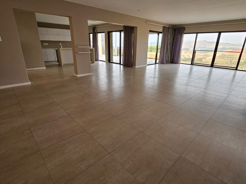 Stunning 4-Bedroom Townhouse in Zimbali Estate – R5,995,000 - Photo 5