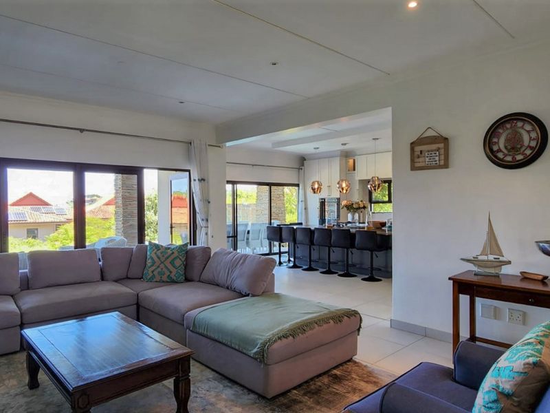 4 Bedroom Townhouse in Zimbali Estate - Photo 7