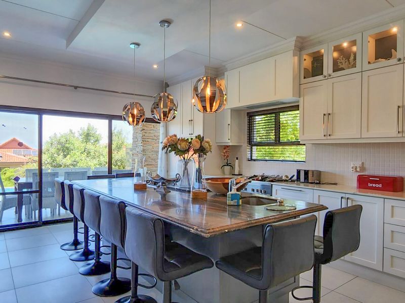 4 Bedroom Townhouse in Zimbali Estate - Photo 9