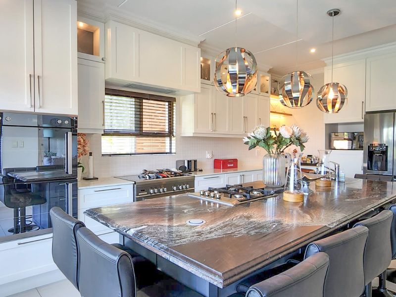 4 Bedroom Townhouse in Zimbali Estate - Photo 3