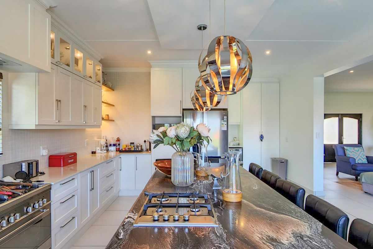 4 Bedroom Townhouse in Zimbali Estate - Photo 2