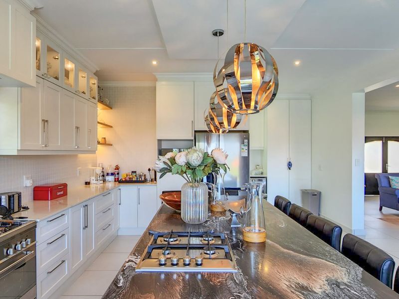 4 Bedroom Townhouse in Zimbali Estate - Photo 2