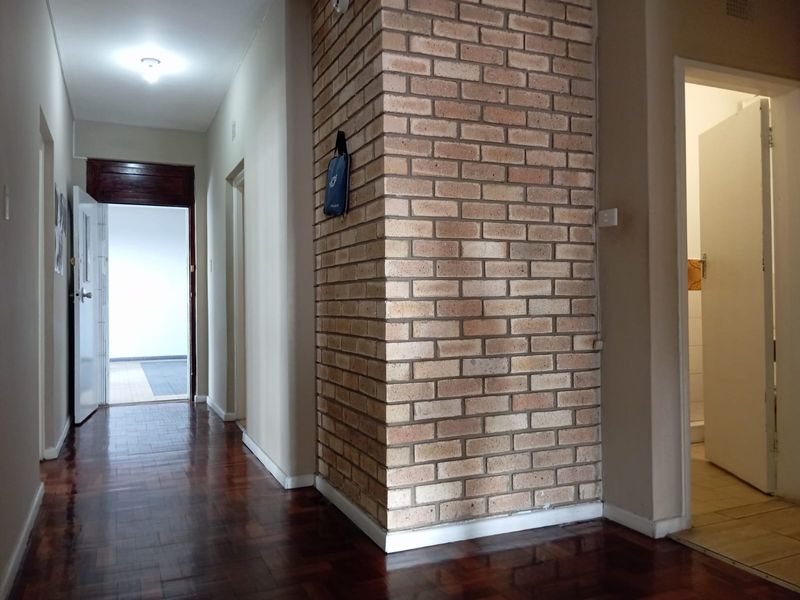 Prime investment location steps from the beach. - Photo 2