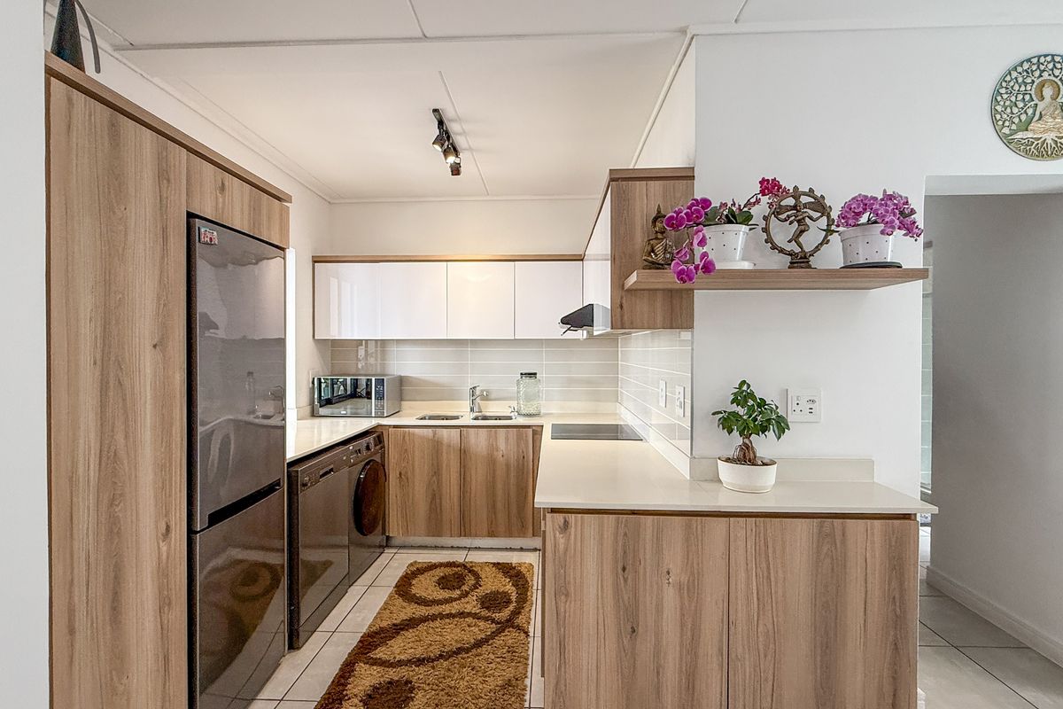 Modern 3-Bedroom Luxury Apartment in Ballito Hills Estate – Comfort, Style & Prime Location - Photo 3