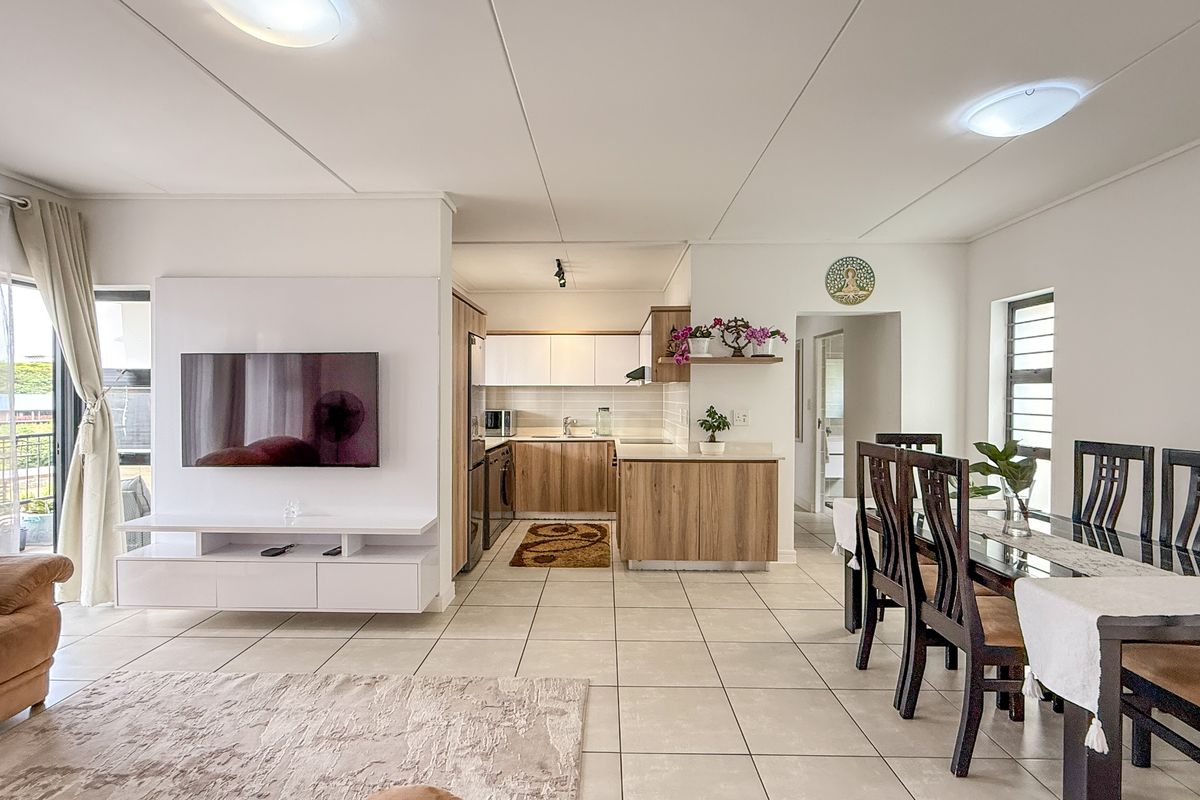 Modern 3-Bedroom Luxury Apartment in Ballito Hills Estate – Comfort, Style & Prime Location - Photo 2