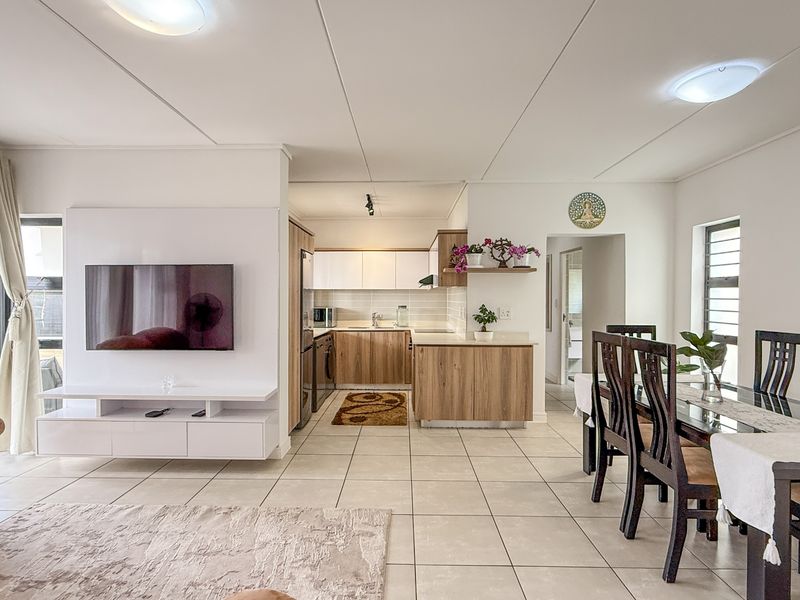 Modern 3-Bedroom Luxury Apartment in Ballito Hills Estate – Comfort, Style & Prime Location - Photo 2