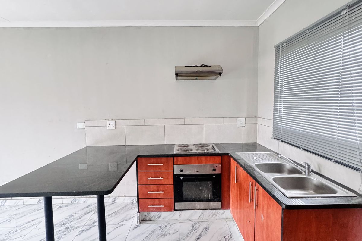 SOLE MANDATE | Secure Living on a Spacious Corner Stand In Clearwater Estate - Photo 3