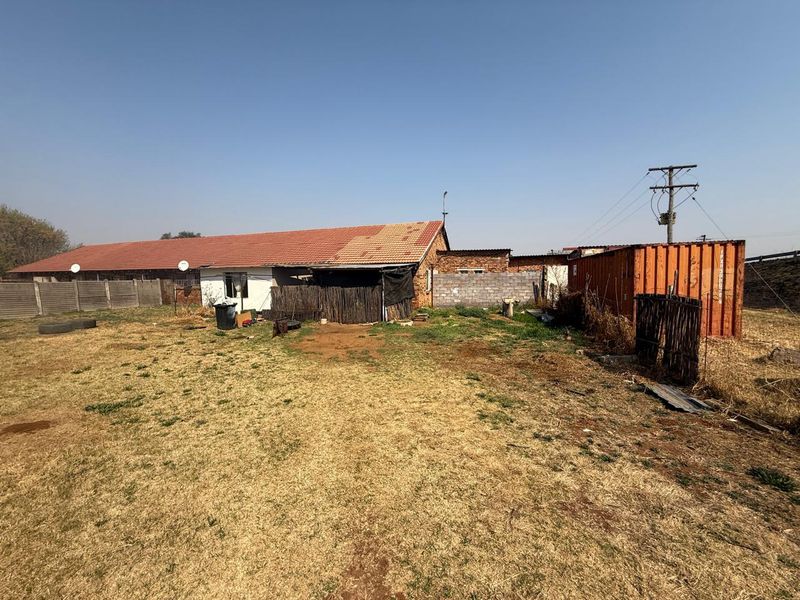 Investment Gem in Withok Estate Holdings – Multi-Mandate - Photo 2