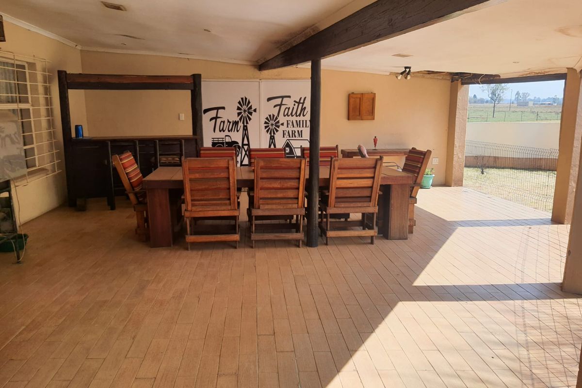 3 x Beautifull Homes On A 2.2 Hectar Plot In Dreamlands, Next To Roshnee. - Photo 2