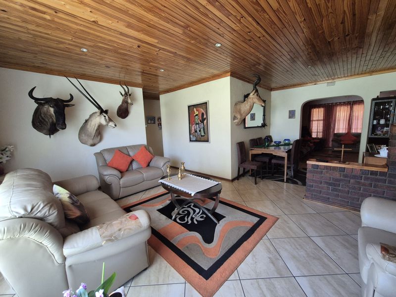 Move-In Ready Family Gem Near Carnival Mall with Ample Space & Style - Photo 8