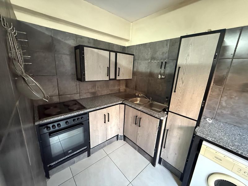 Townhouse for Sale/Rent – Spacious & Modern Living! - Photo 7