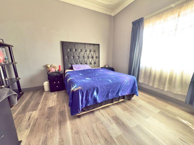 3-Bedroom Home with 2 Income-Generating Units – Rare Investment Opportunity in Brakpan Central! - Photo 10