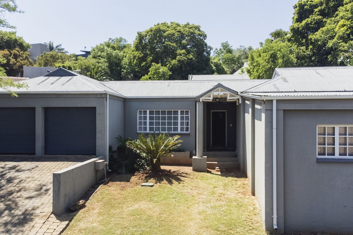 3 Bed Family Home With Flat in Faerie Glen - Photo 4