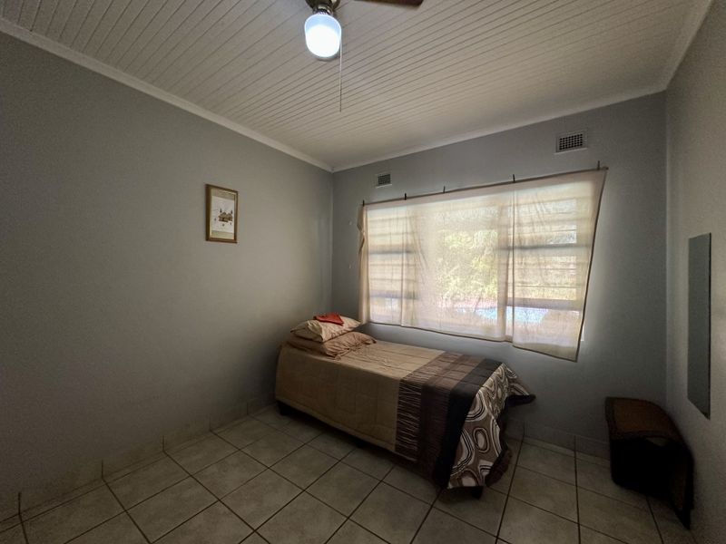 Spacious 4-Bedroom Face brick Home in Meer En See - Photo 6