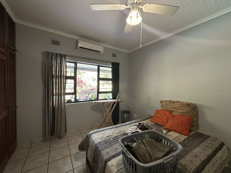 Spacious 4-Bedroom Face brick Home in Meer En See - Photo 7