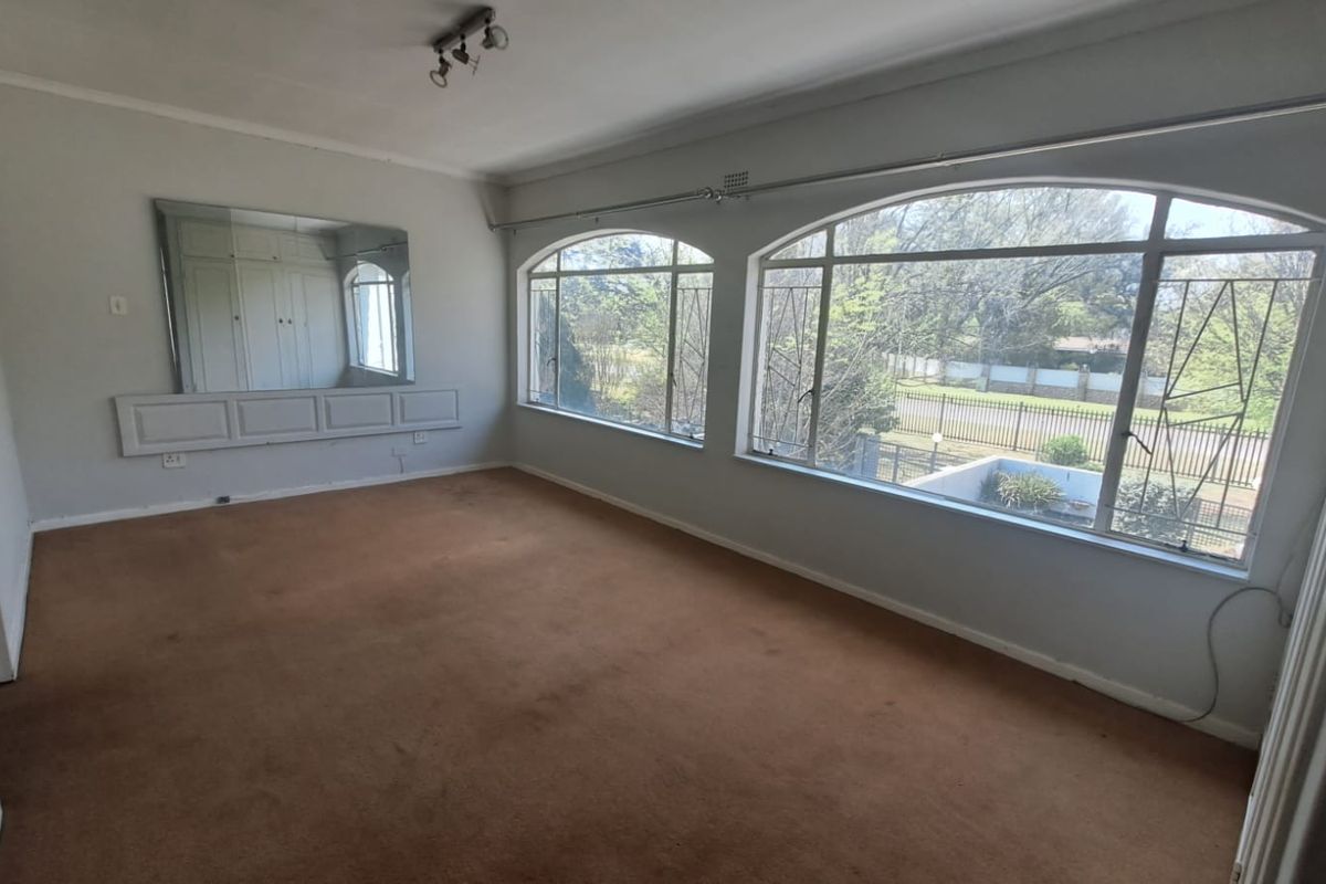 Spacious Home with Endless Potential – Three Rivers Proper - Photo 4