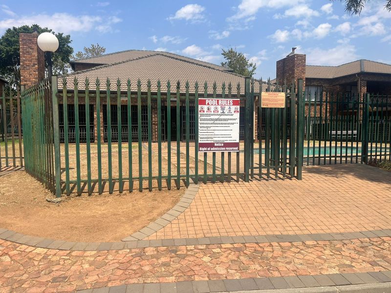 Beautiful 2 bedroom apartment in Sonneveld, Sunset Boulevard - Photo 2