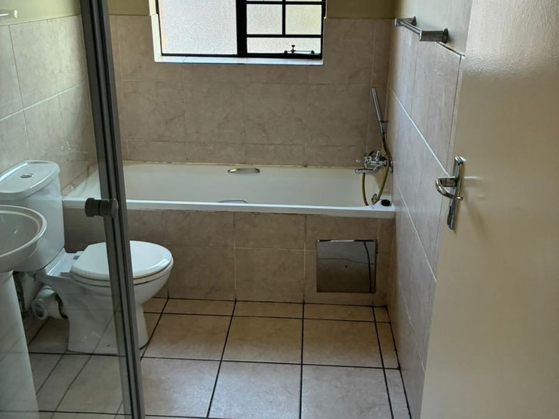 Beautiful 2 bedroom apartment in Sonneveld, Sunset Boulevard - Photo 10