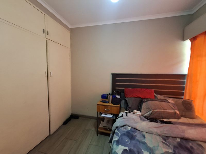 Dual Mandate! - Photo 7