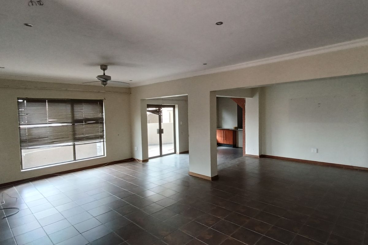 Property for sale in Reyno Heights! - Photo 3