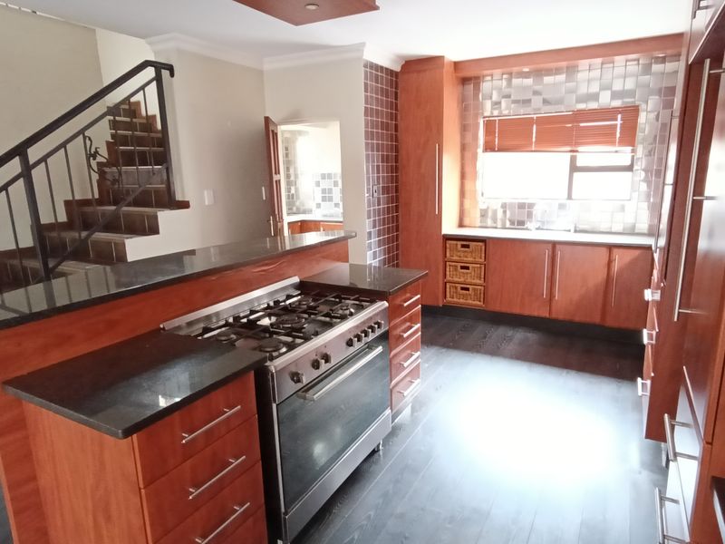 Property for sale in Reyno Heights! - Photo 8