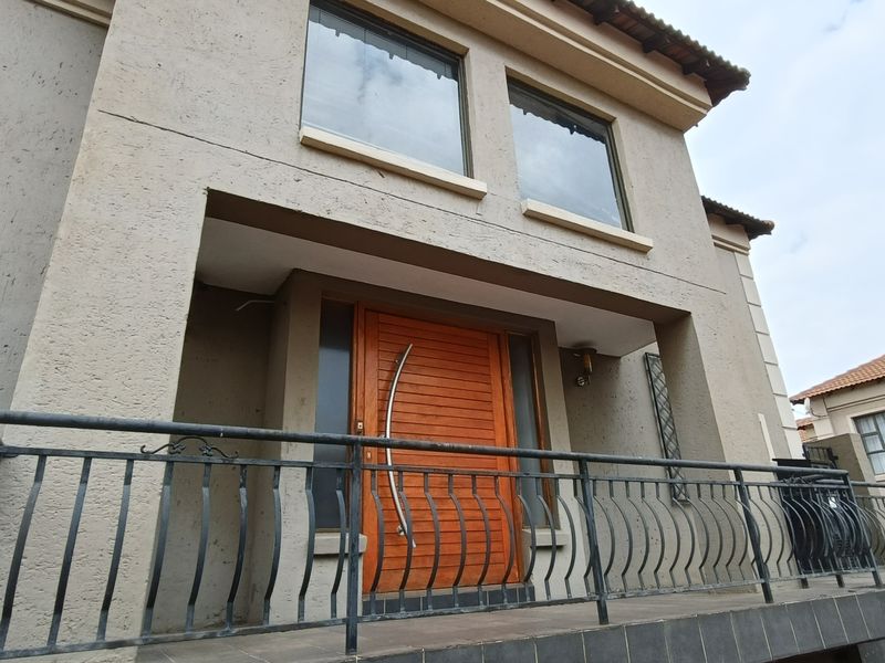 Property for sale in Reyno Heights! - Photo 2