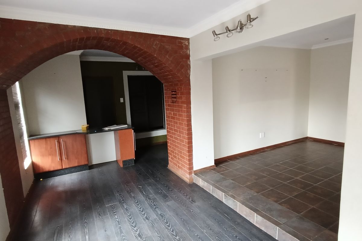 Property for sale in Reyno Heights! - Photo 5