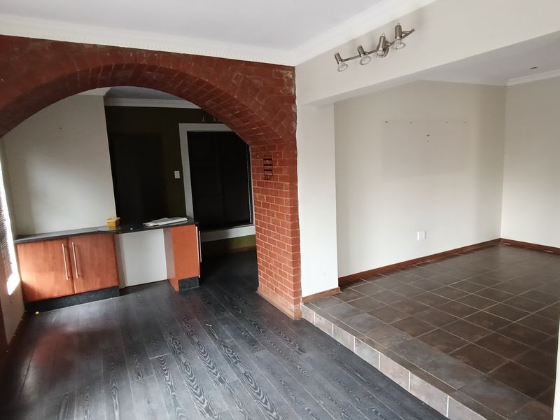 Property for sale in Reyno Heights! - Photo 5