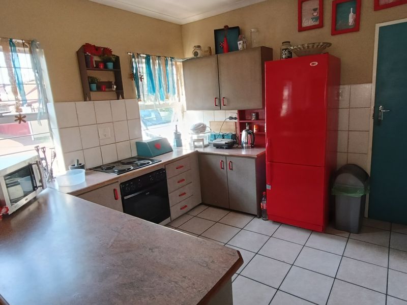 Perfect first time property or a downsizer!! - Photo 8