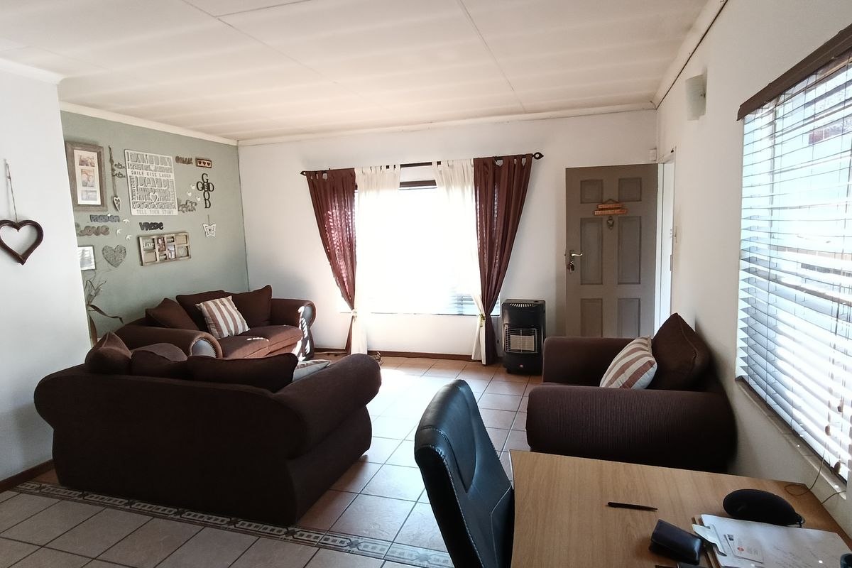 Perfect first time property or a downsizer!! - Photo 4