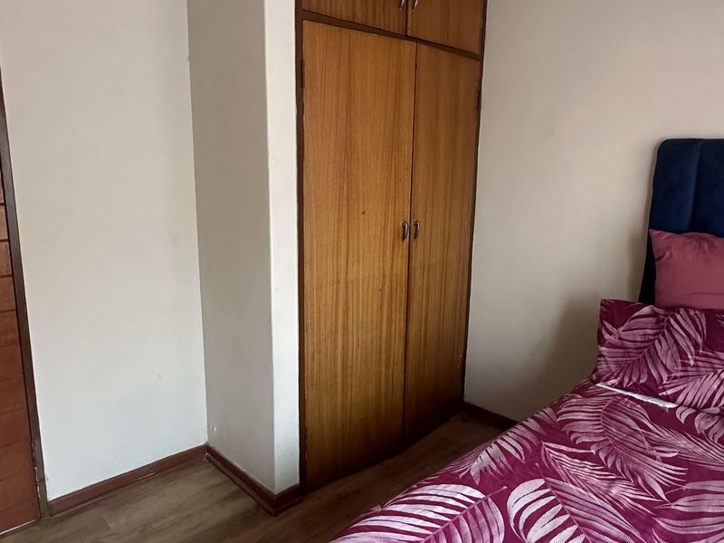 Spacious three (3) bedroom for sale - Photo 10