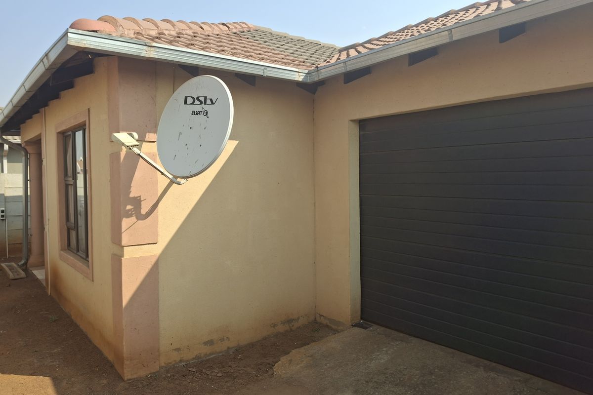 Spacious 3-Bedroom House for Sale in Sky City – Move In Today! - Photo 4