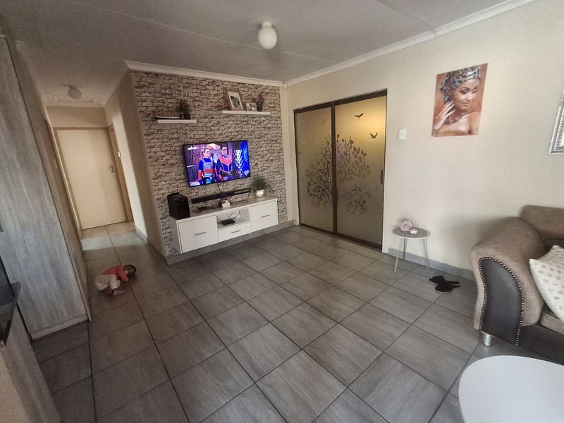 Spacious 3-Bedroom House for Sale in Sky City – Move In Today! - Photo 7