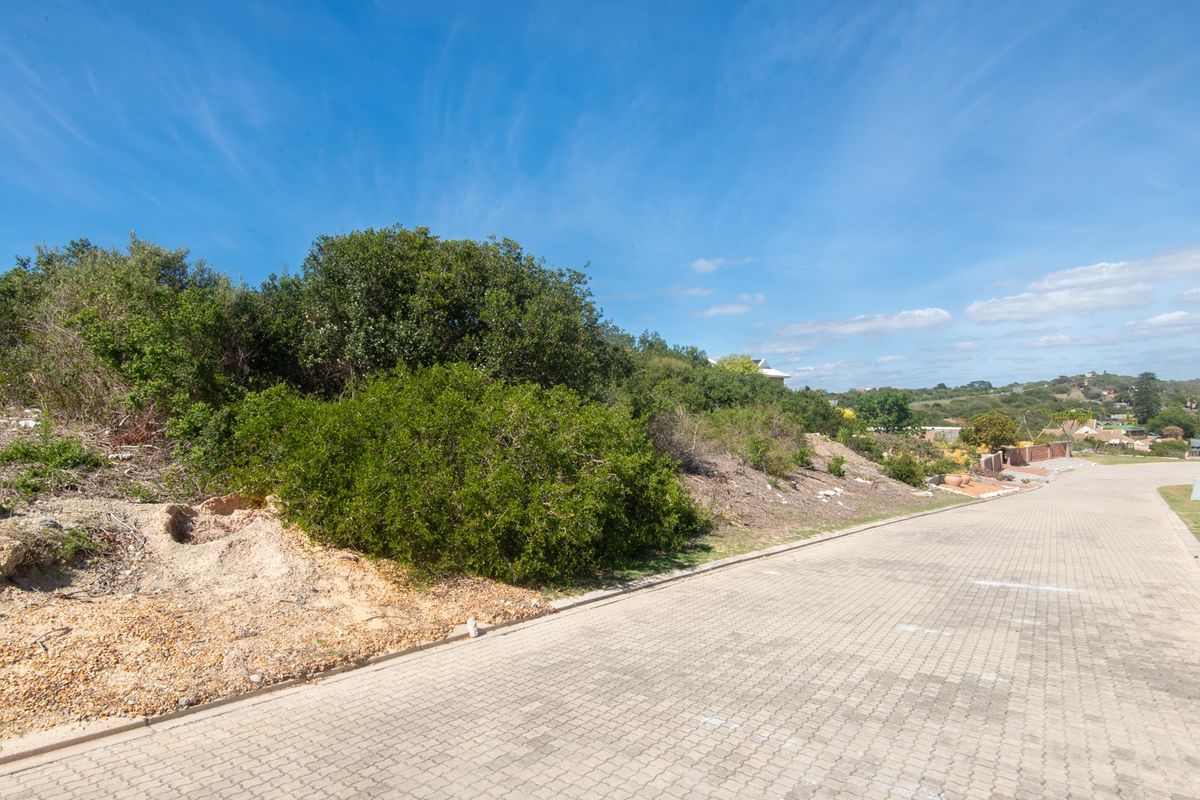 Vacant Land for Sale – Prime Location with Sea & Mountain Views - Photo 4