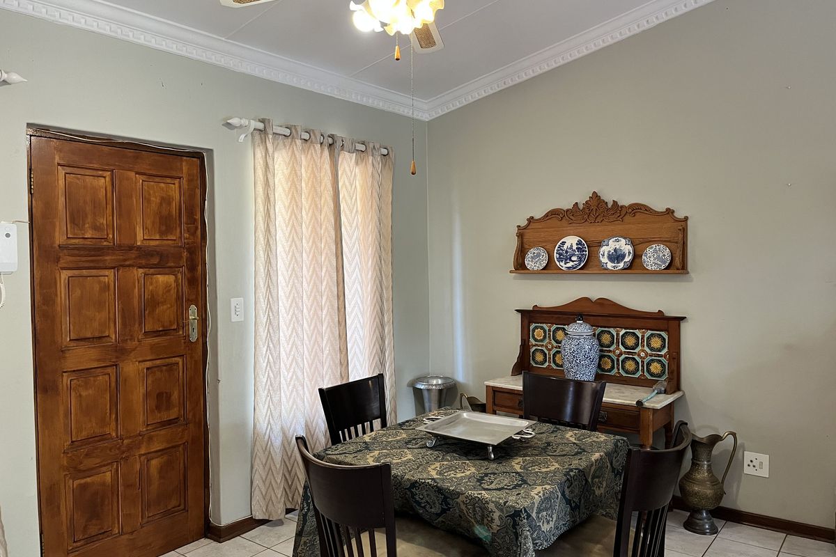 Spacious townhouse with big yard for sale in Bergsig, Bela Bela - Photo 4