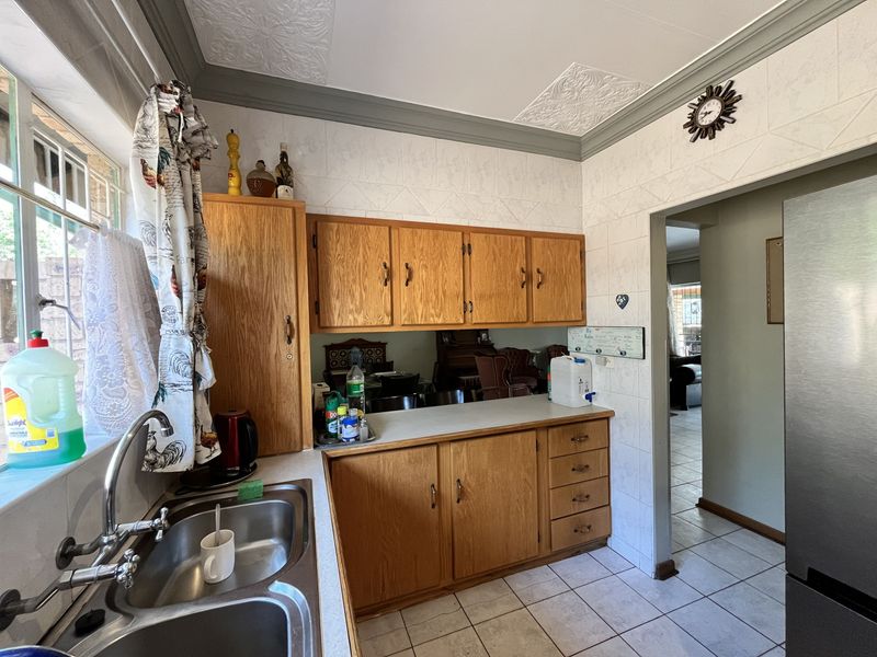 Spacious townhouse with big yard for sale in Bergsig, Bela Bela - Photo 9