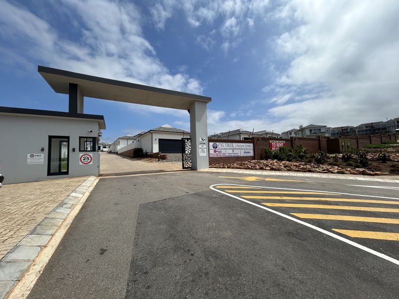 🏡 Prime Vacant Stand in Prestigious Jeffreys Bay Estate - Photo 5