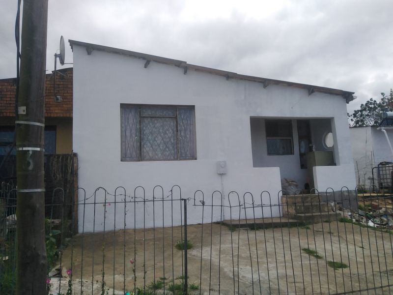 Solid Semi-Detached Stunner - Photo 2