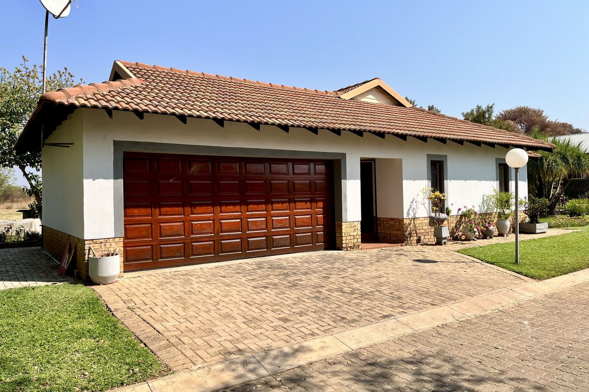 Tranquil Bushveld Living in Secure Gated Estate – Bela Bela - Photo 4