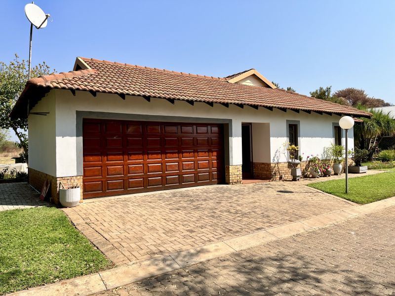 Tranquil Bushveld Living in Secure Gated Estate – Bela Bela - Photo 4