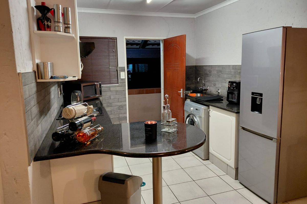 Exciting new listing in Kenleaf!! - Photo 2