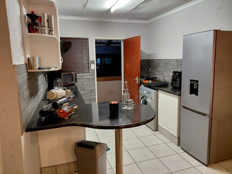 Exciting new listing in Kenleaf!! - Photo 2