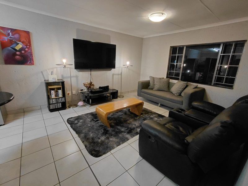 Exciting new listing in Kenleaf!! - Photo 4