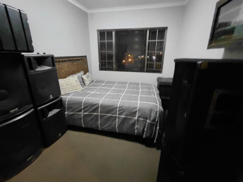 Exciting new listing in Kenleaf!! - Photo 8