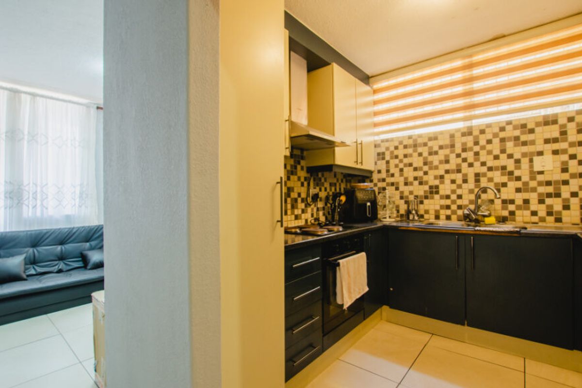 Modern 2-Bedroom Apartment for Sale in Heidelberg Central - Photo 5