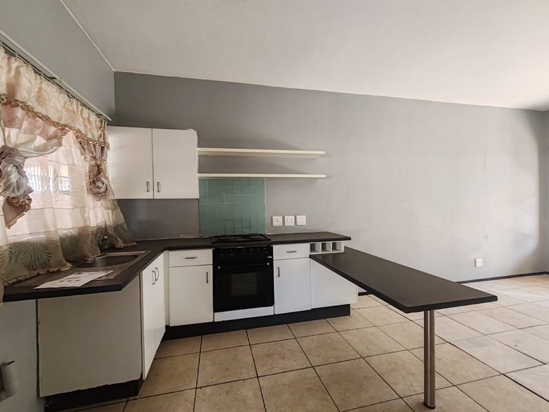 2 Bedroom Apartment for Sale in Brenthust Brakpan - Photo 7
